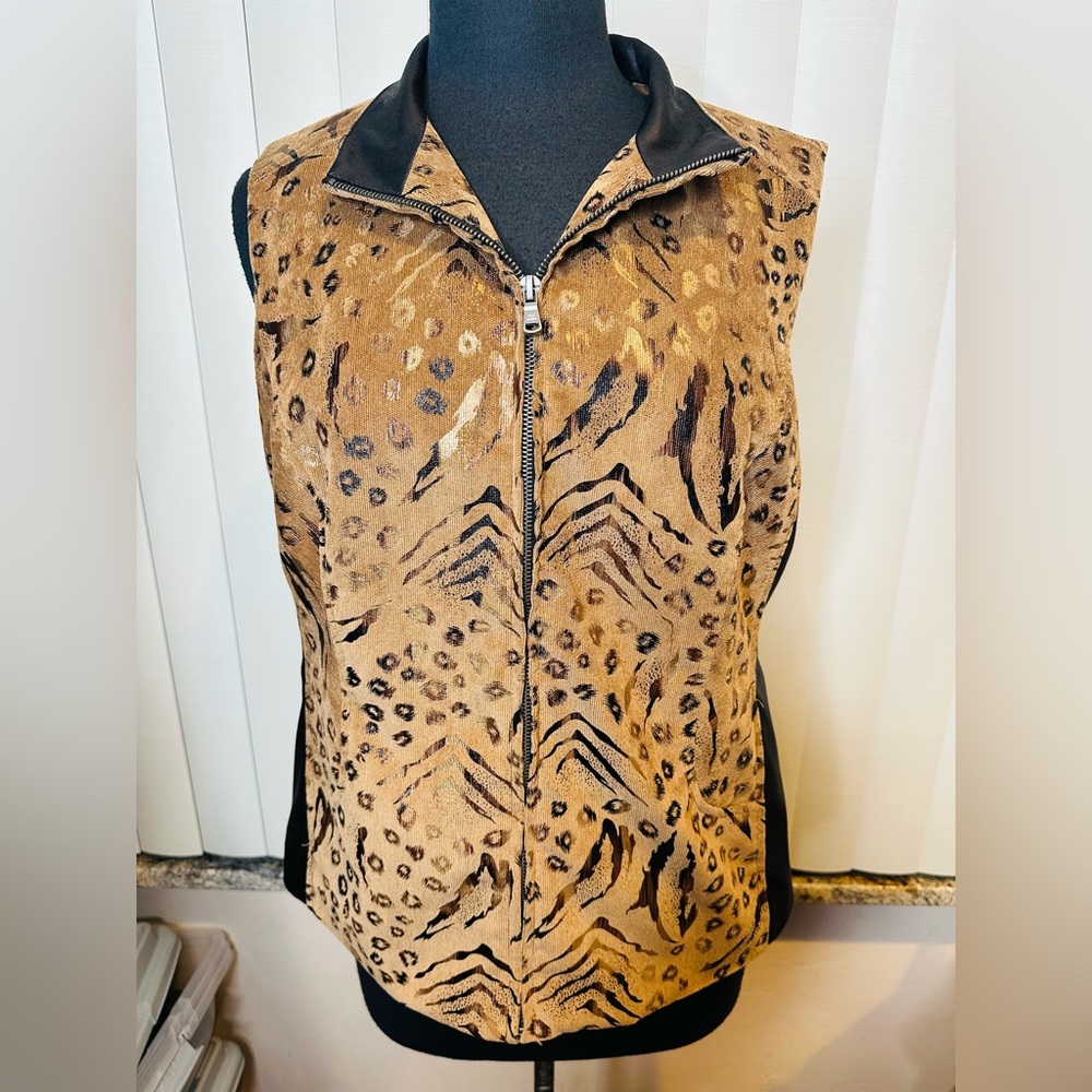 Erin London Corduroy Tan Animal Print Zip Vest Jacket Layering Size Medium